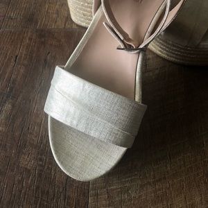 *SOLD* 27 EDIT Naturalizer Jamari Texture Leather Platform Espadrille Sandals